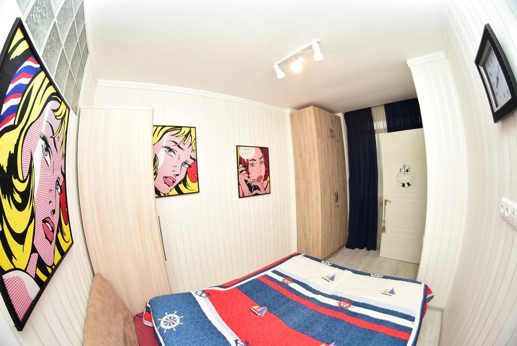 Stars Apartment Батумі Екстер'єр фото