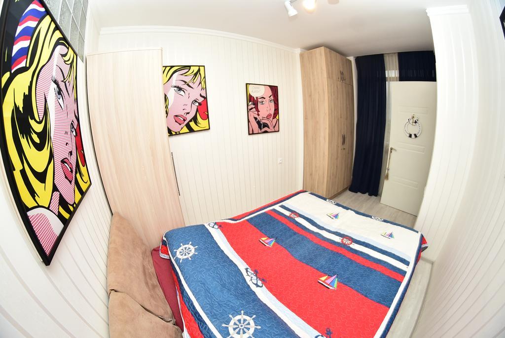Stars Apartment Батумі Екстер'єр фото