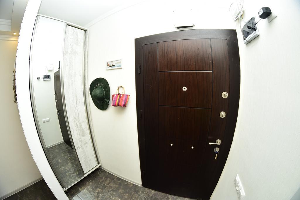 Stars Apartment Батумі Екстер'єр фото